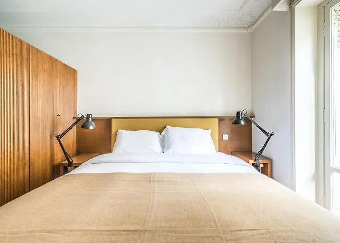 Pied A Terre - Palestro